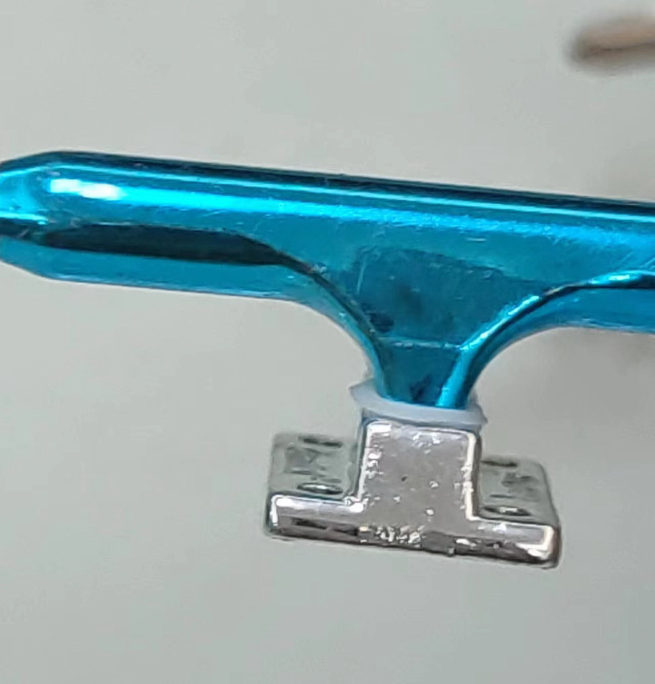 Leefai Pro Fingerboard Solid Trucks G3 Plating 34mm